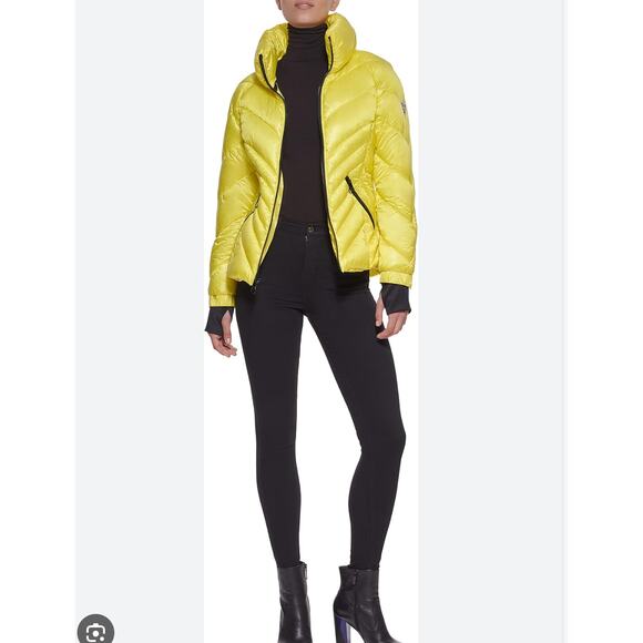 Guess Jackets & Blazers - Guess Cire puffer yellow/black stylish jacket size M